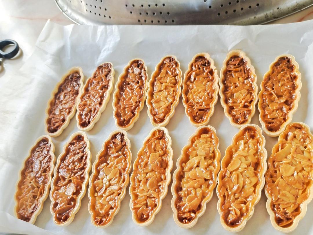 焦糖杏仁糯米船