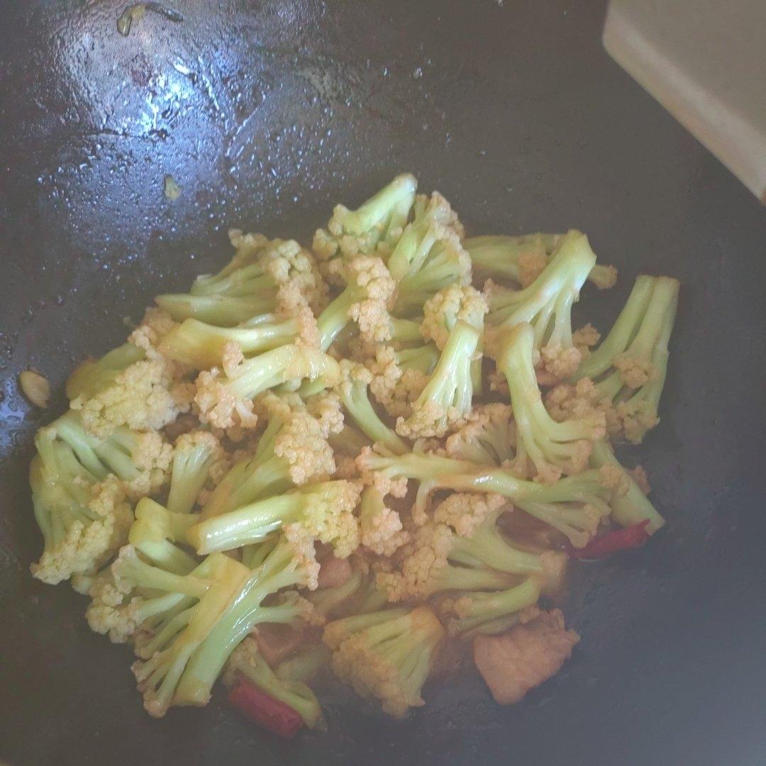 和饭店一个味道的干锅花菜