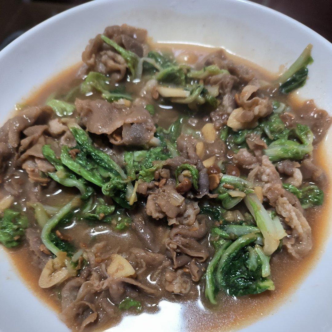 圆白菜爆羊肉片