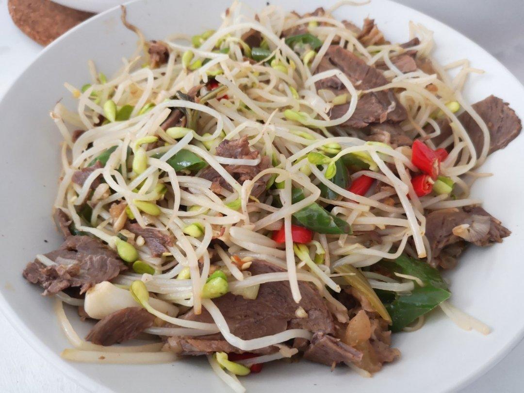 豆芽炒牛肉