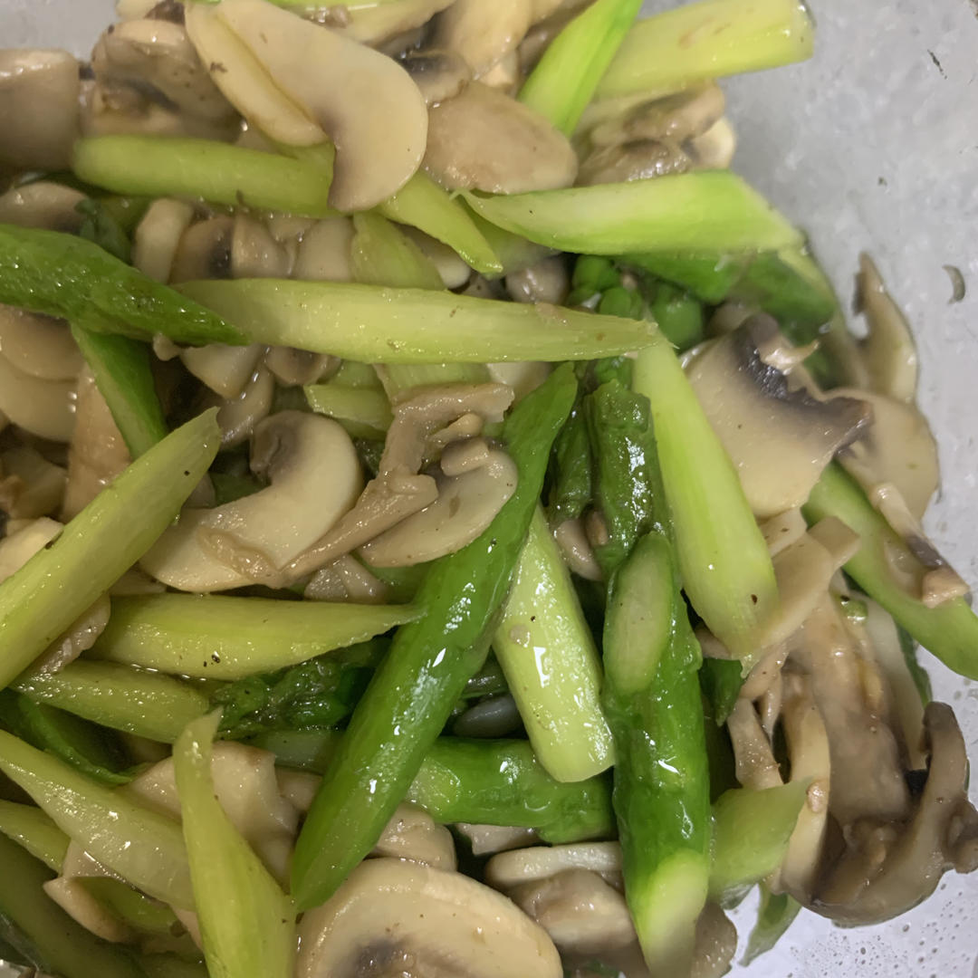 教你做最好吃的芦笋炒蘑菇 新手速get！