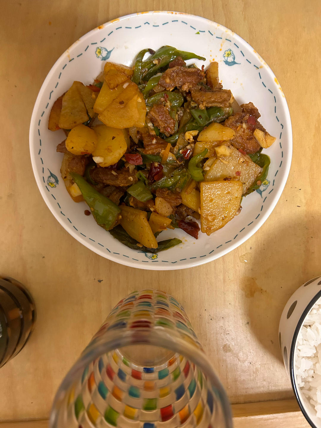 五花肉干煸土豆片