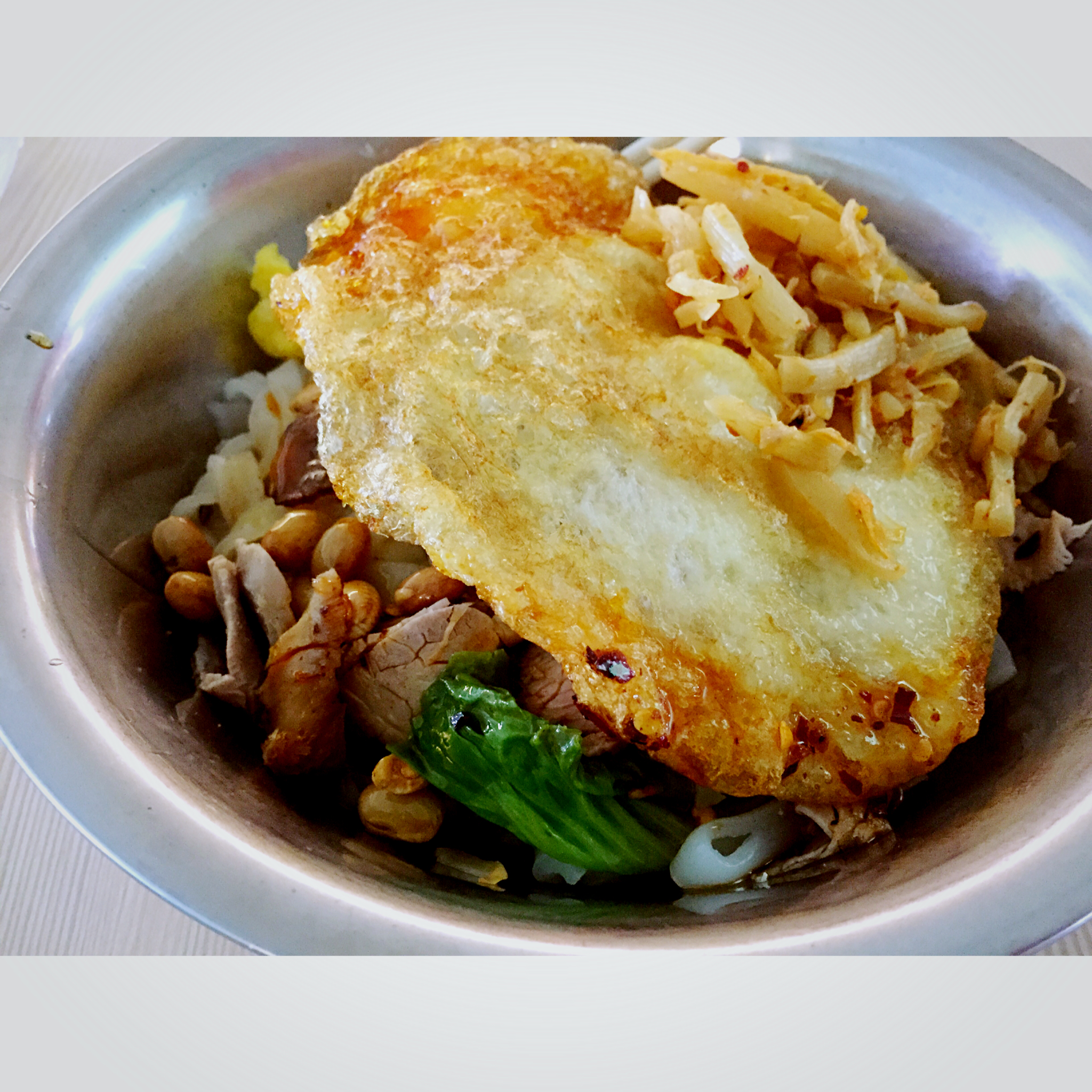 其实是早上吃的_(ω 」∠)_桂林米粉加煎蛋 #晚餐2015年12月30