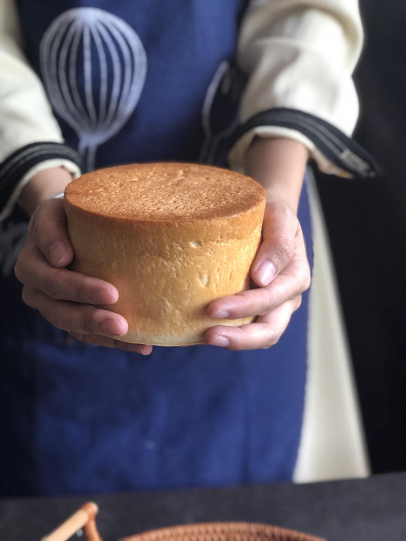 日式大鼓面包（海盐蛋黄肉松馅）