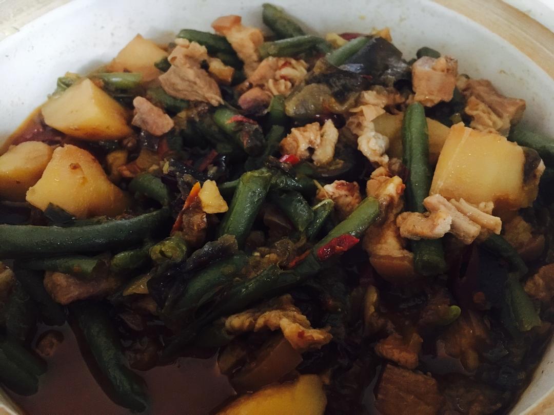 茄子土豆炖豆角
