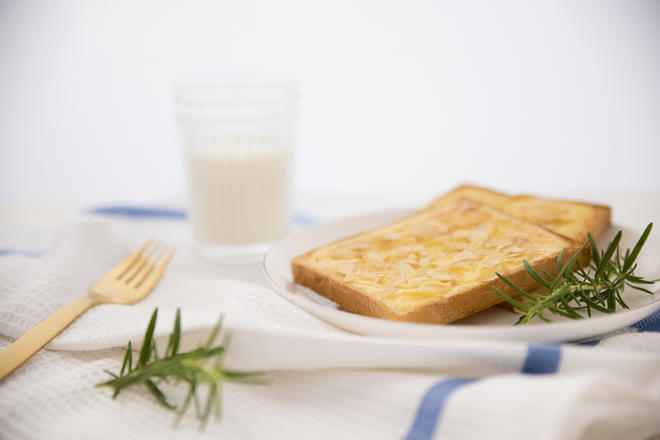 杏仁乳酪厚片#吐司还能这样吃？让你回味一整天！的做法