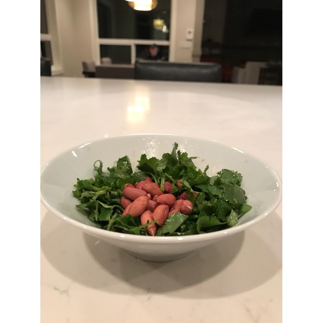 香菜凉拌花生米