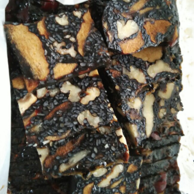 核桃桂圆芝麻红枣阿胶膏