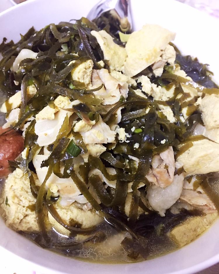 韩奇奇2018做的海带炖冻豆腐