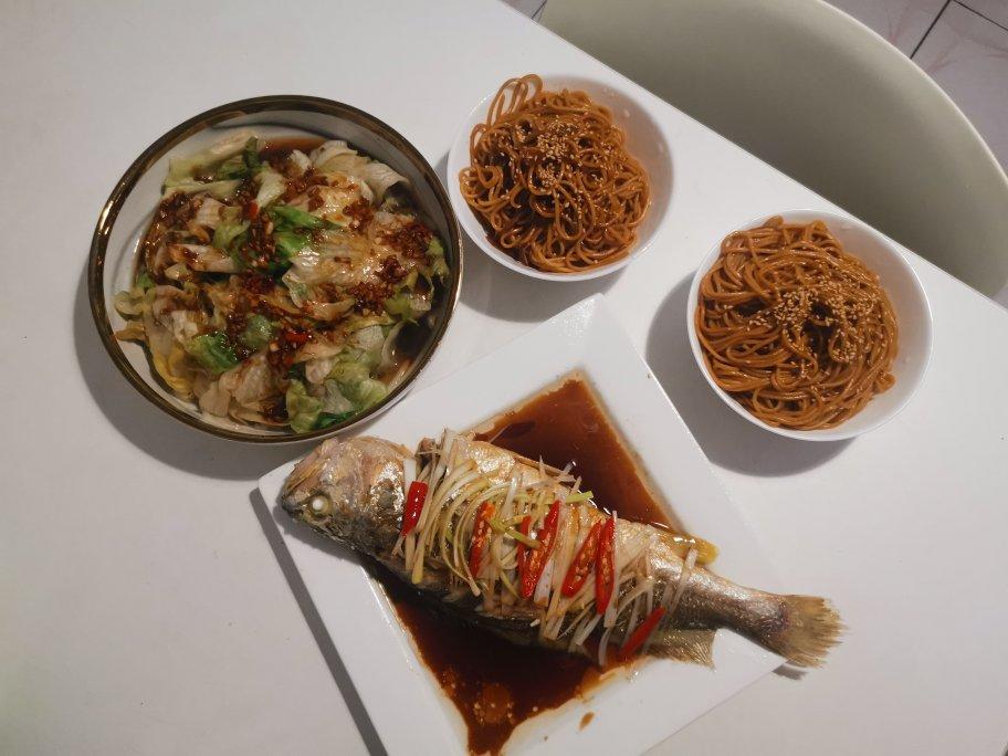 10分钟搞定的一碗葱油拌面