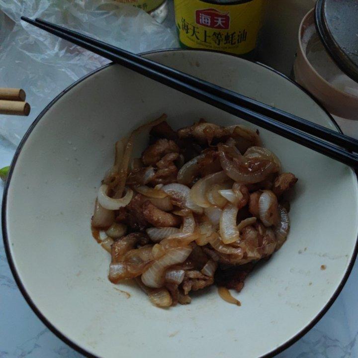 洋葱炒肉（宝宝爱吃）