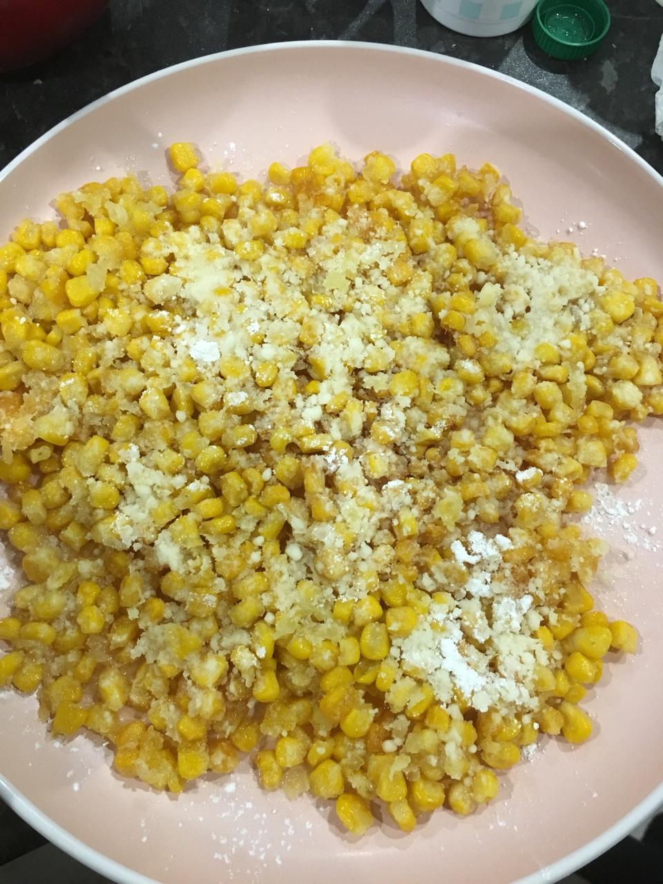 棒棒哒！这样做出的玉米烙，就是大厨的水平！（多动图，孔瑶的食谱）