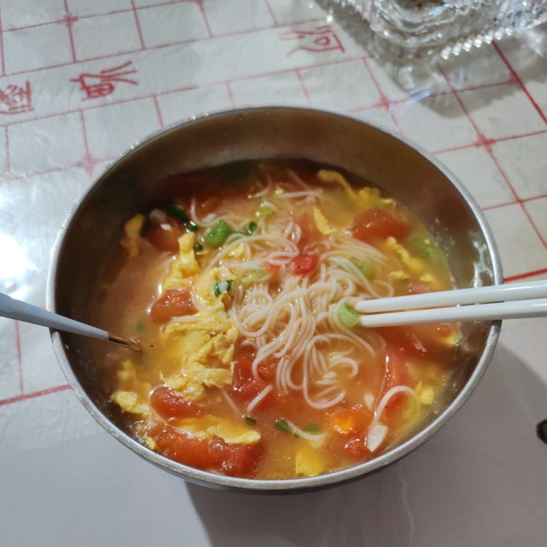 恨不得抱着锅舔的番茄鸡蛋面