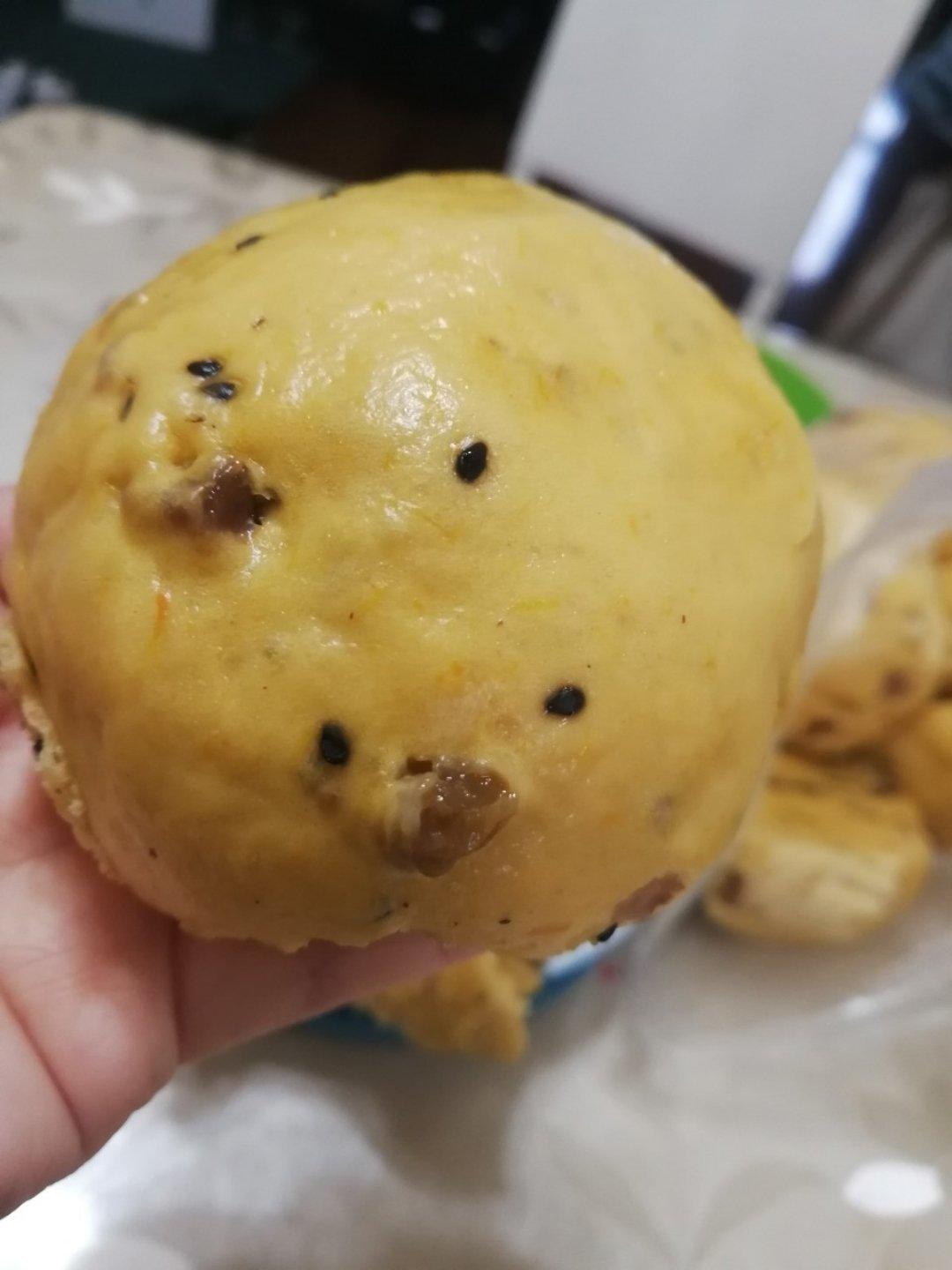 南瓜红枣核桃馒头