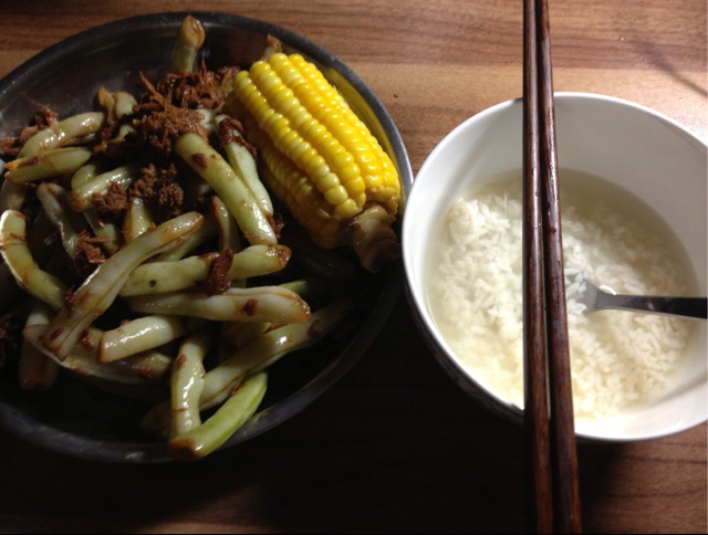 土豆芸豆五花肉