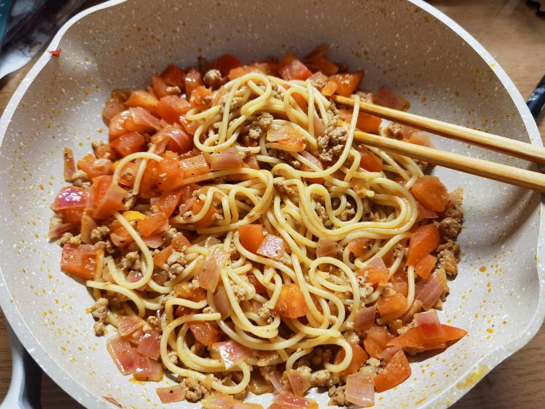 （完胜必胜客的）番茄肉酱意大利面～