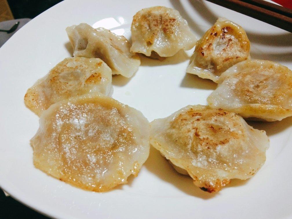 电饭煲煎饺（速冻饺）