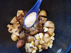 奶素版 简单美味 法式奶油奶酪蘑菇汤🍄🧀🥛的做法 步骤5