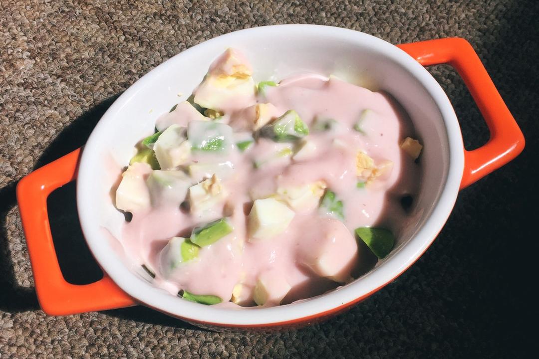 早餐之牛油果鸡蛋沙拉