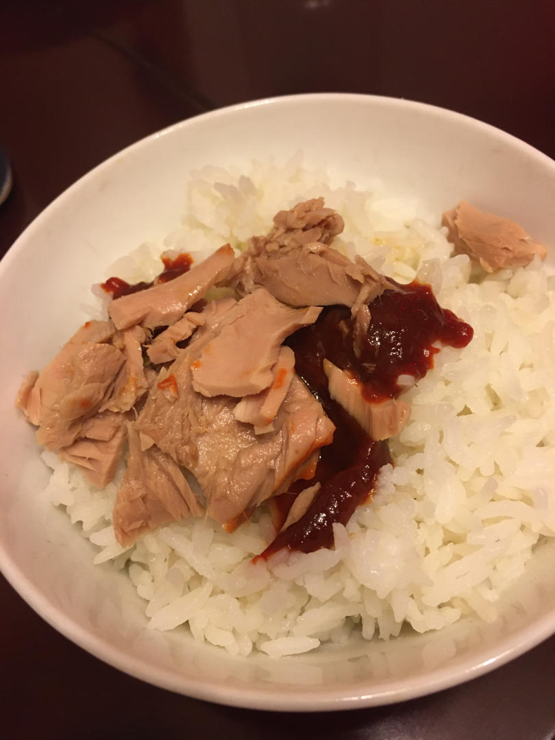 金枪鱼韩式辣酱拌饭