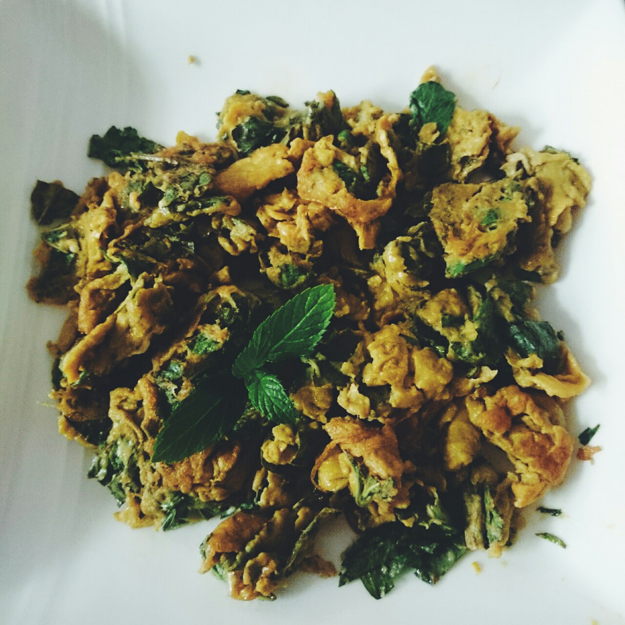 超级好吃的薄荷炒蛋