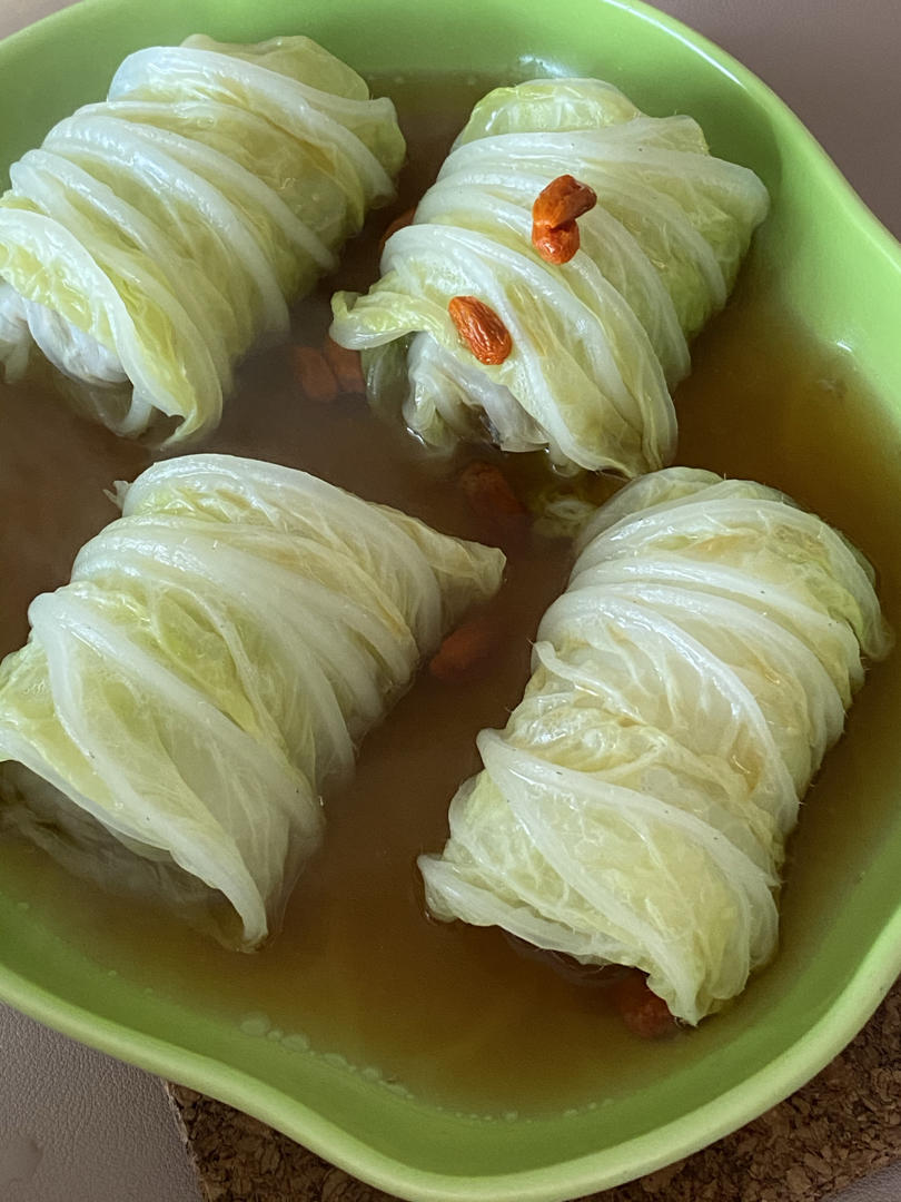 白菜卷+黄豆炖猪蹄—北鼎蒸炖锅