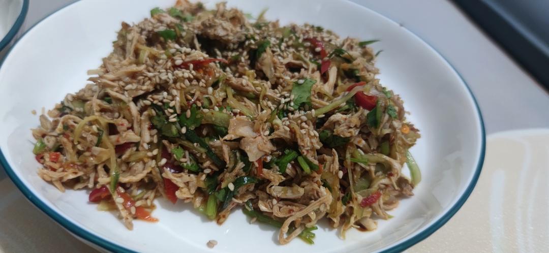 凉拌鸡胸肉丝
