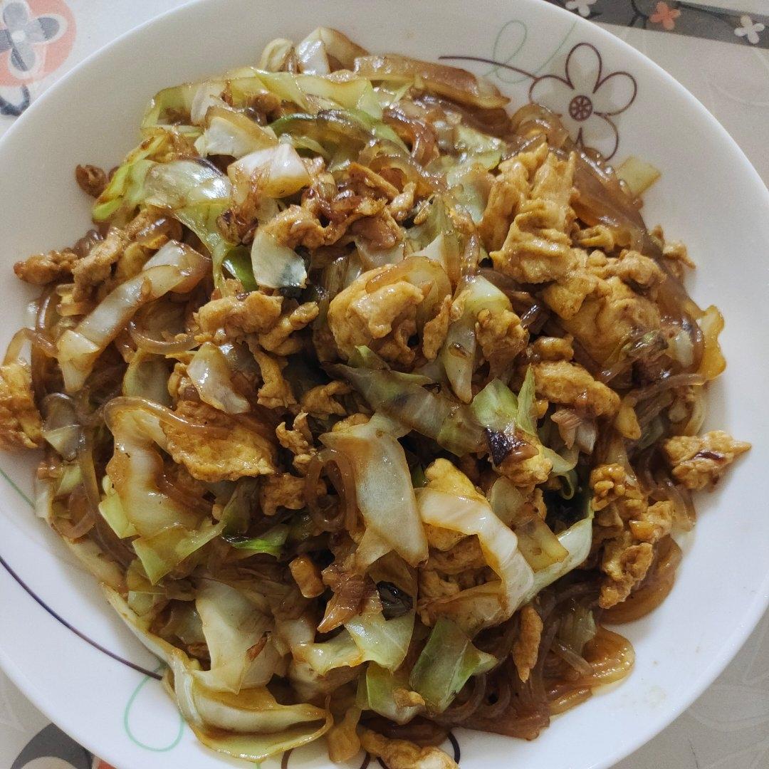 包菜粉丝炒鸡蛋