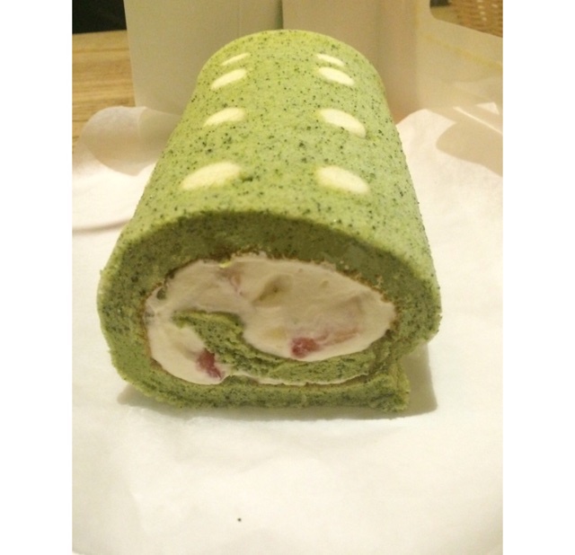 超简单完美戚风蛋糕（6寸2蛋）附打发、翻拌、脱模视频