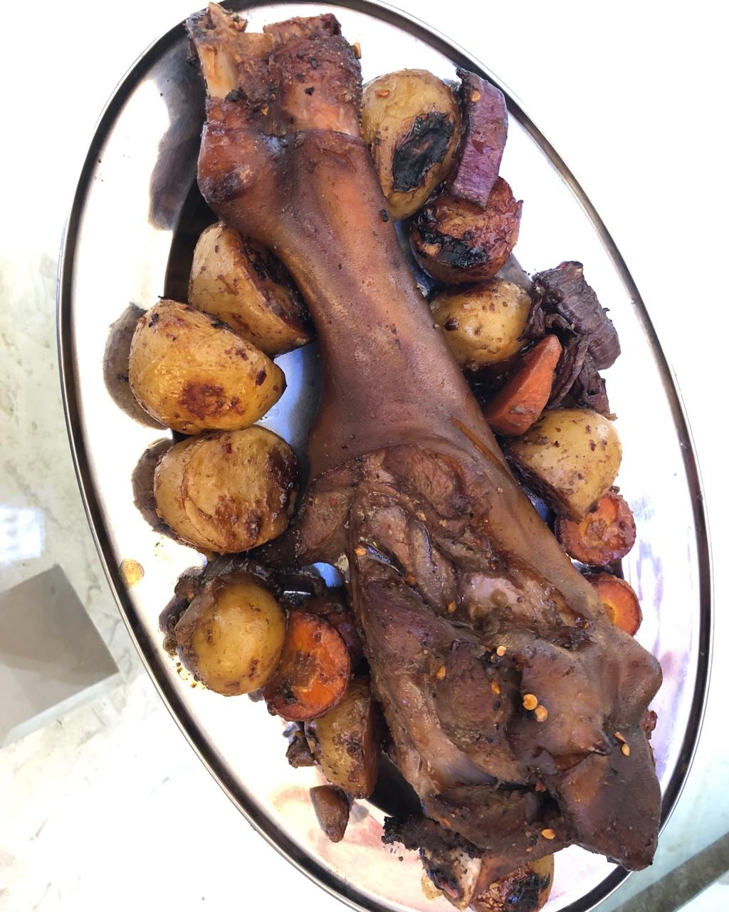 【蒙古族】秘制烤羊腿