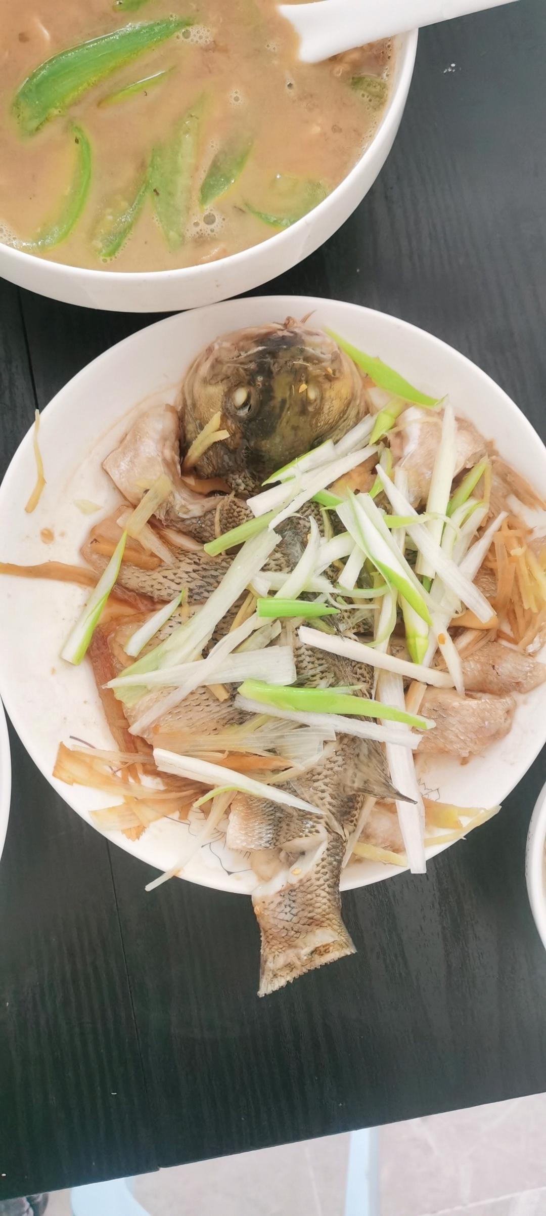 清蒸鲈鱼