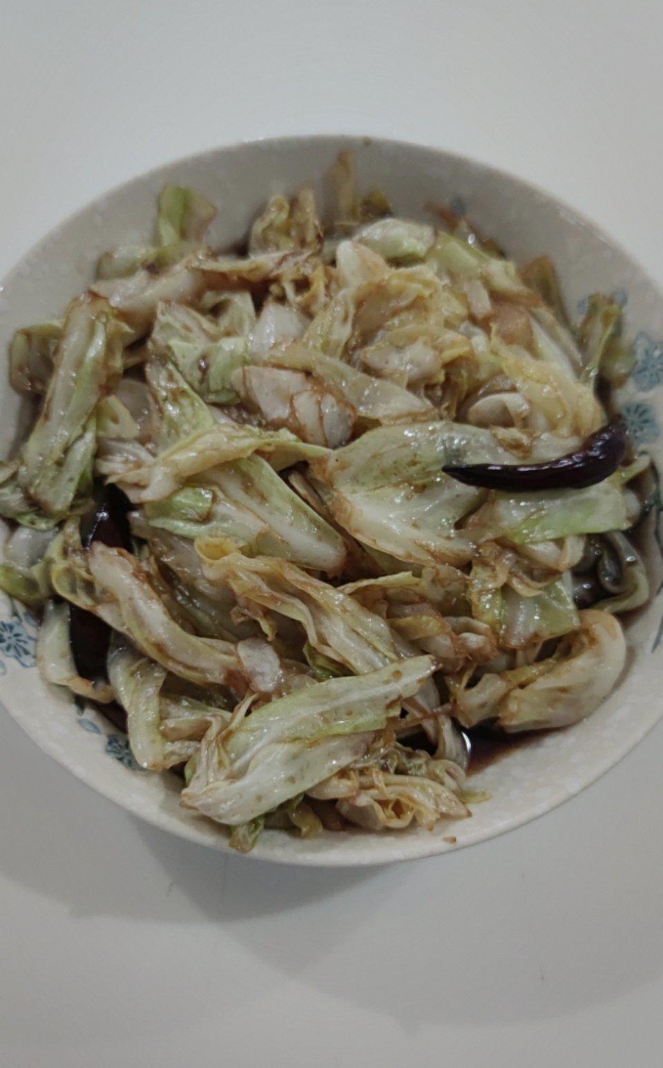 酸爽开胃的手撕包菜