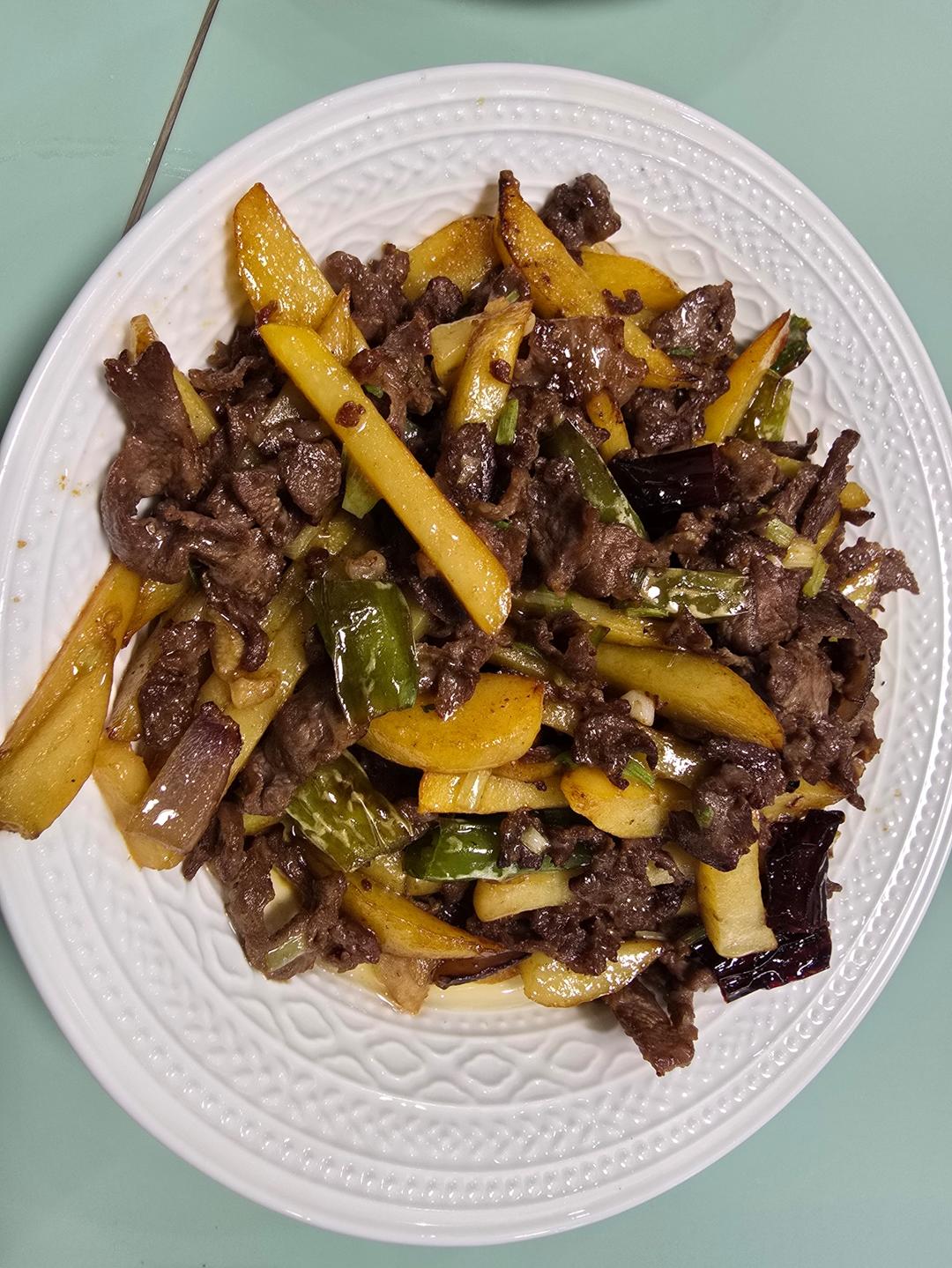 土豆丝炒牛肉