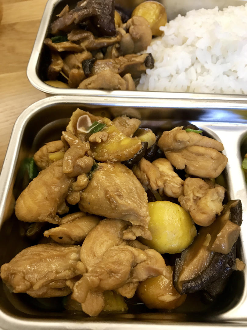 软糯的板栗烧鸡 好吃到舔手指