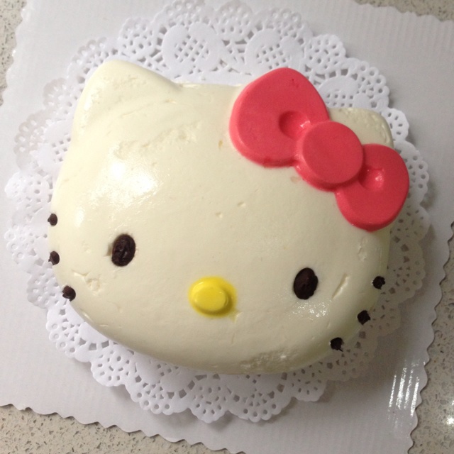 酸奶慕斯HelloKitty蛋糕