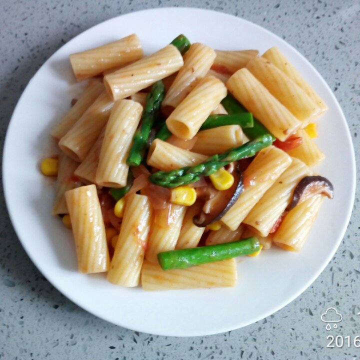 番茄肉酱意大利面
