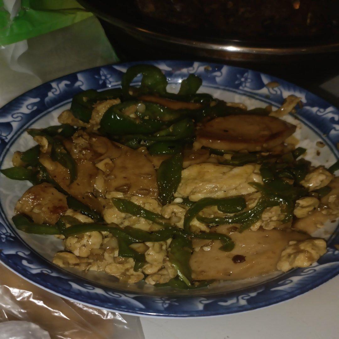 青椒火腿炒鸡蛋