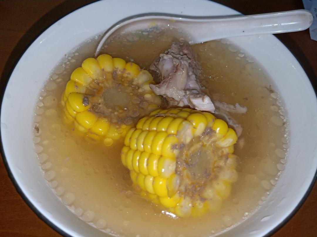 排骨玉米汤