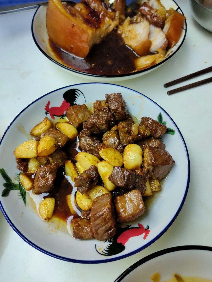 复刻天津桂园餐厅的黑蒜子牛肉粒