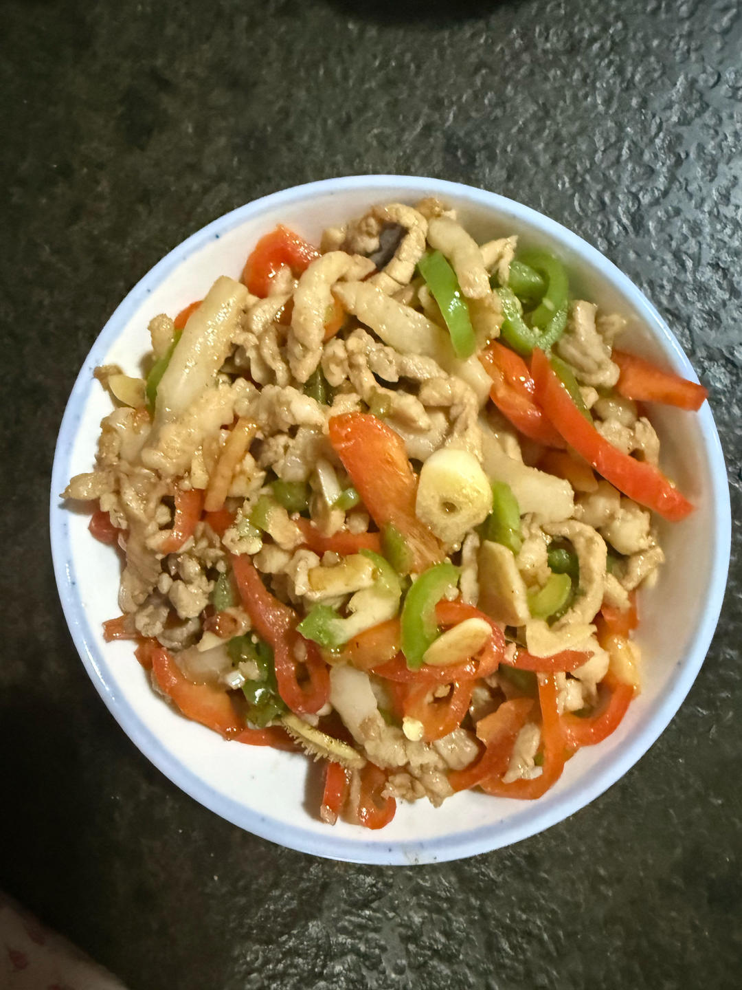 厨师长教你：“青椒肉丝”的正宗做法，色香味俱全