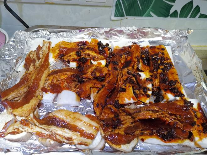 韩式烤肉—光盘的老干妈酱烤五花肉的做法
