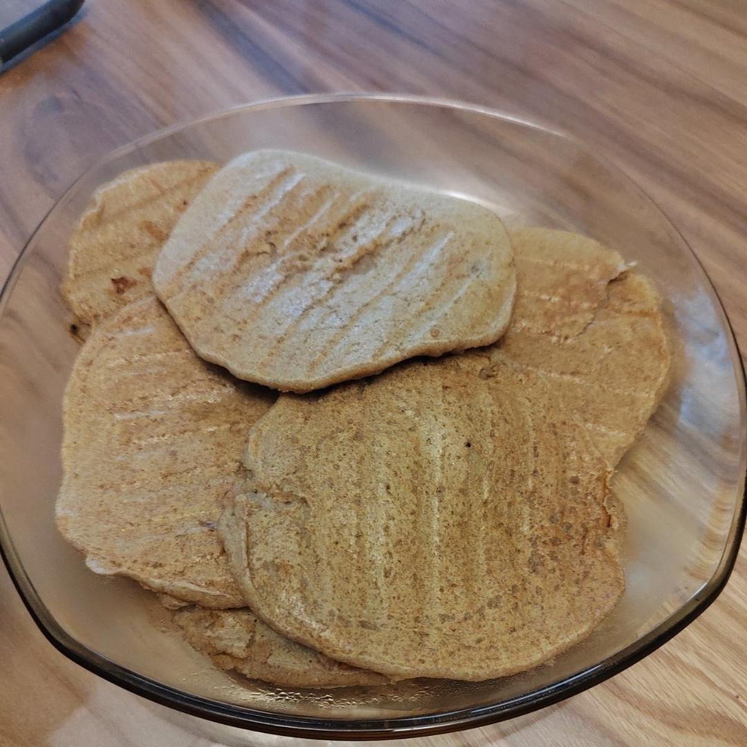 【减脂早餐】无油香蕉松饼（超简单）