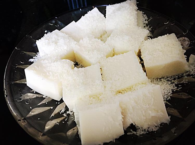 鲜奶椰汁糕