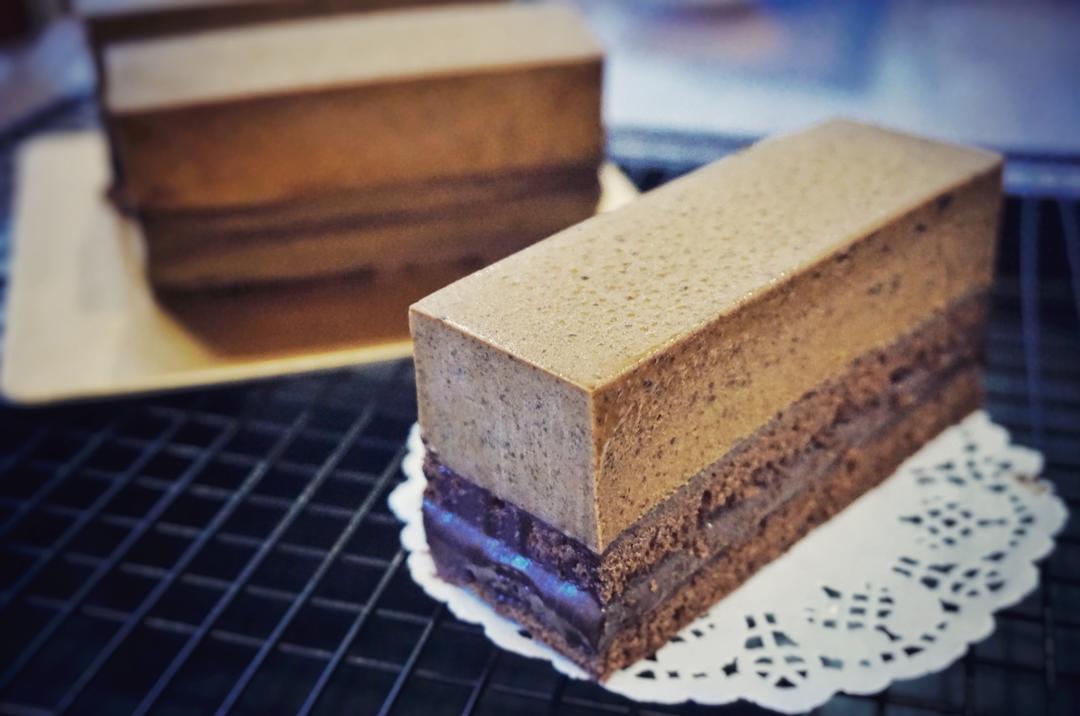 卡布奇诺蛋糕Cappuccino-咖啡白巧克力慕斯配巧克力甘纳许<熊谷裕子>