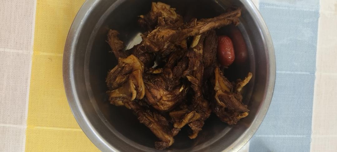 自制周黑鸭～完爆连锁店的麻辣鸭货和素菜～鸭肠鸭脖鸭锁骨藕片海带～
