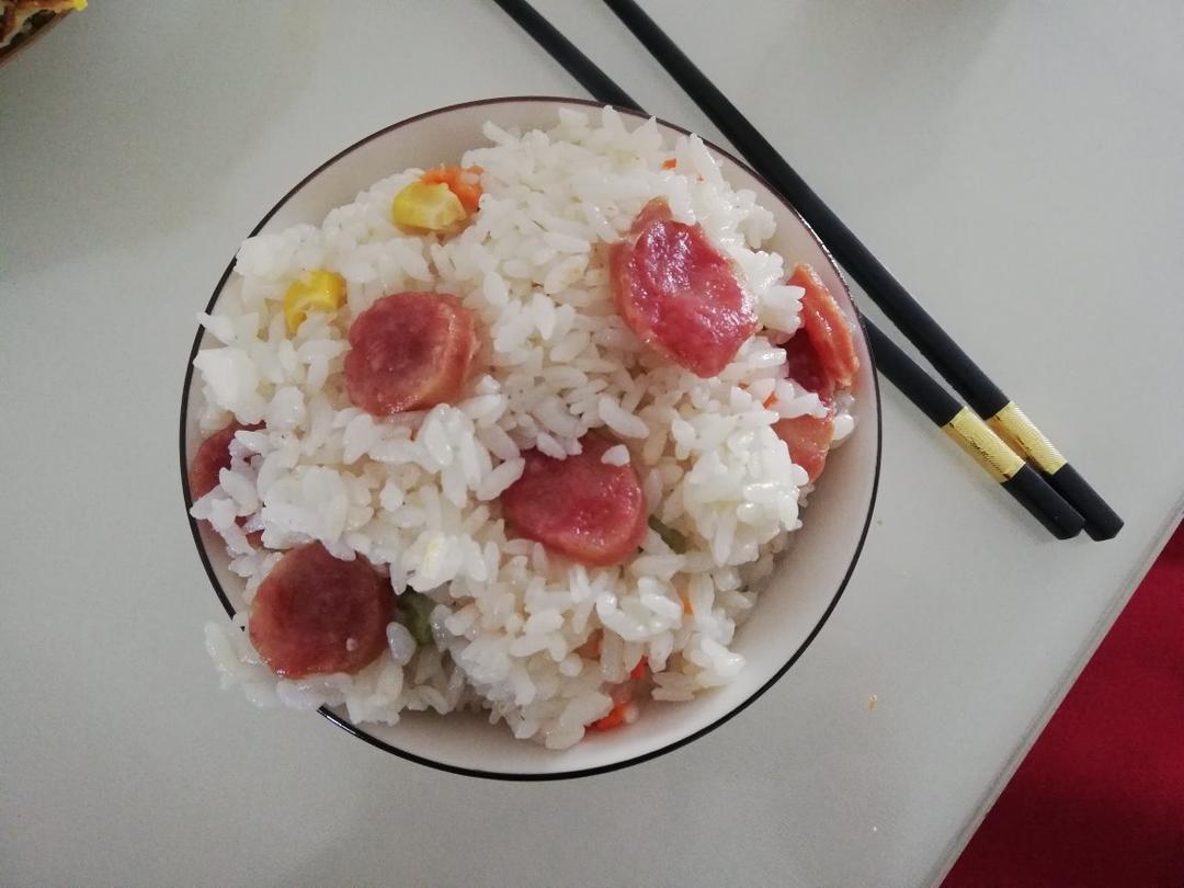 懒人电饭煲焖饭（腊肠饭）