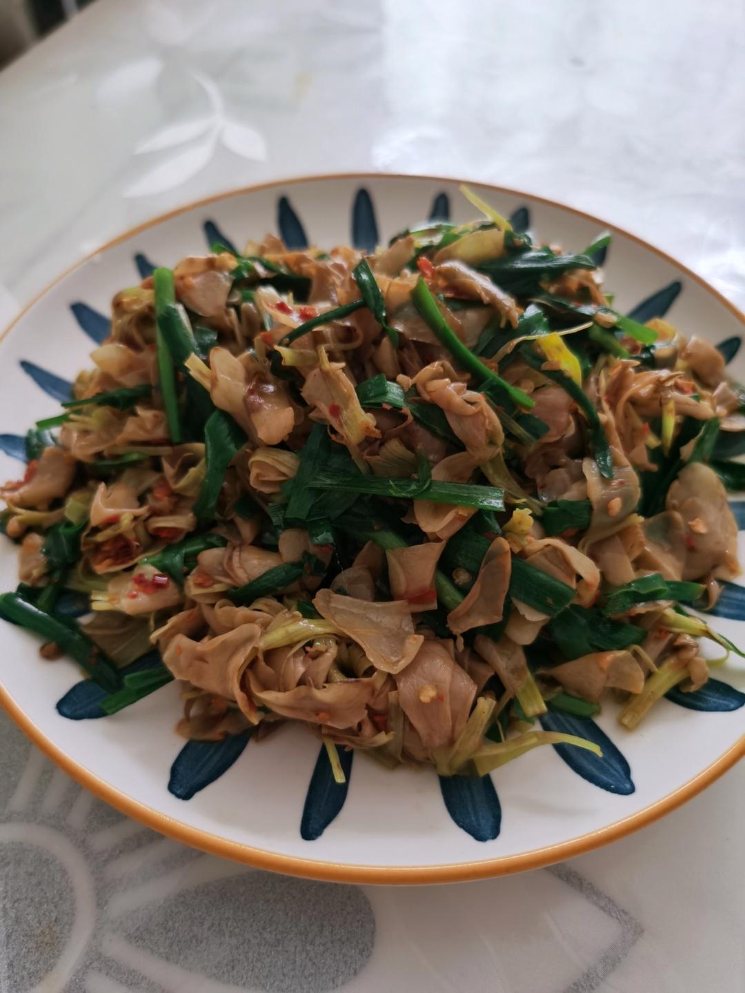 15分钟就能做出一道高压锅版盐烤土豆，太好吃了