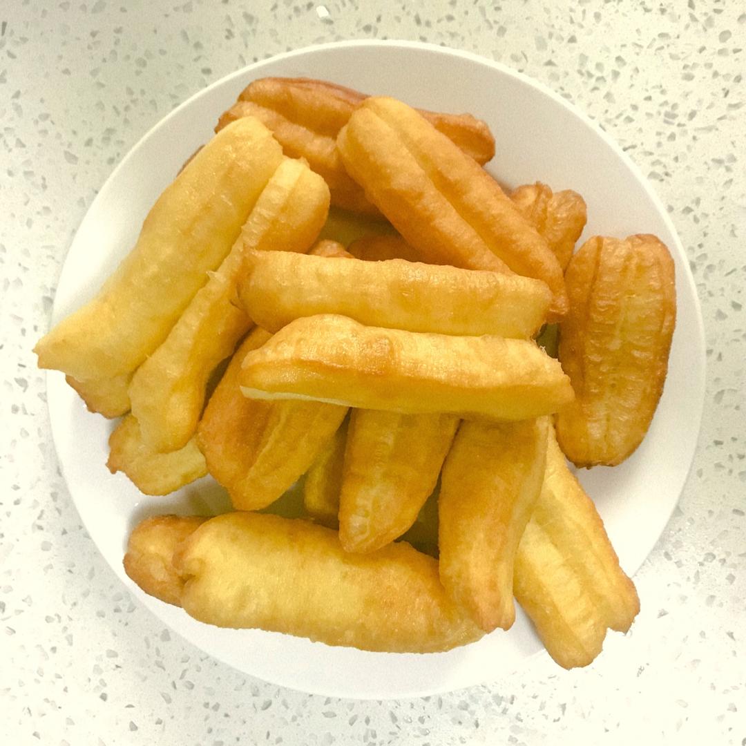 健康美味的家庭自制炸油条-只用酵母一次发酵