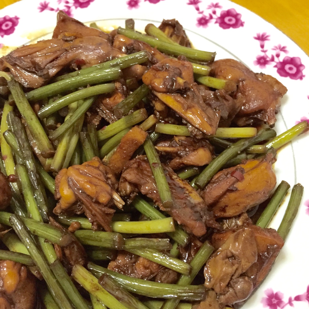 虞_美人做的爆炒鹌鹑