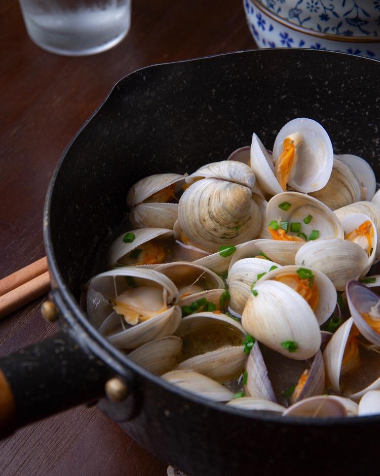 厨神呆毛做的酒蒸蛤蜊居酒屋的味道